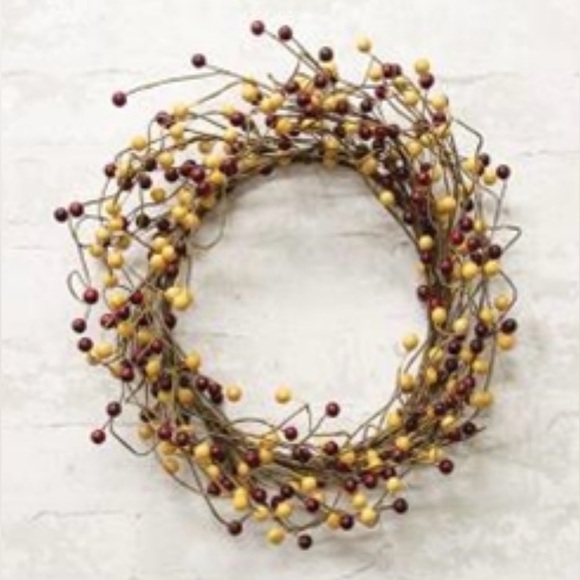 *Waterproof Burgundy & Gold Berry Wreath - Picture 12 of 12